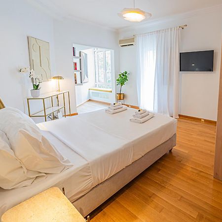 Ferienwohnung Ιkia Plaka - Timeless Elegance In Athen Exterior foto